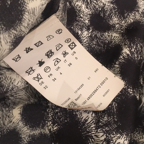 Hugo Boss Silk Black White Sleeveless Shirt - Picture 3 of 8